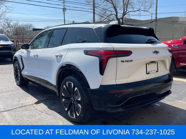 Used 2024 Chevrolet Blazer EV RS image 2