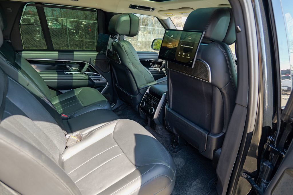 Used 2023 Land Rover Range Rover Autobiography AWD/4WD image 29