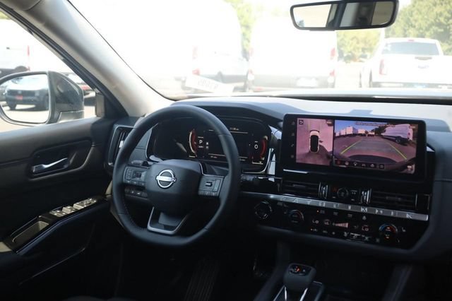 New 2026 Nissan Pathfinder SL AWD/4WD image 24