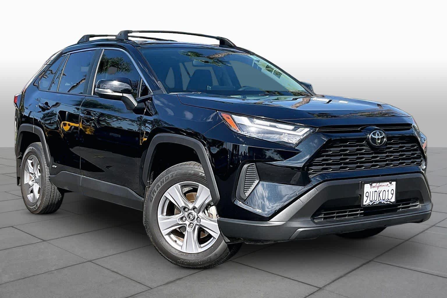 Certified 2025 Toyota RAV4 XLE AWD/4WD image 2