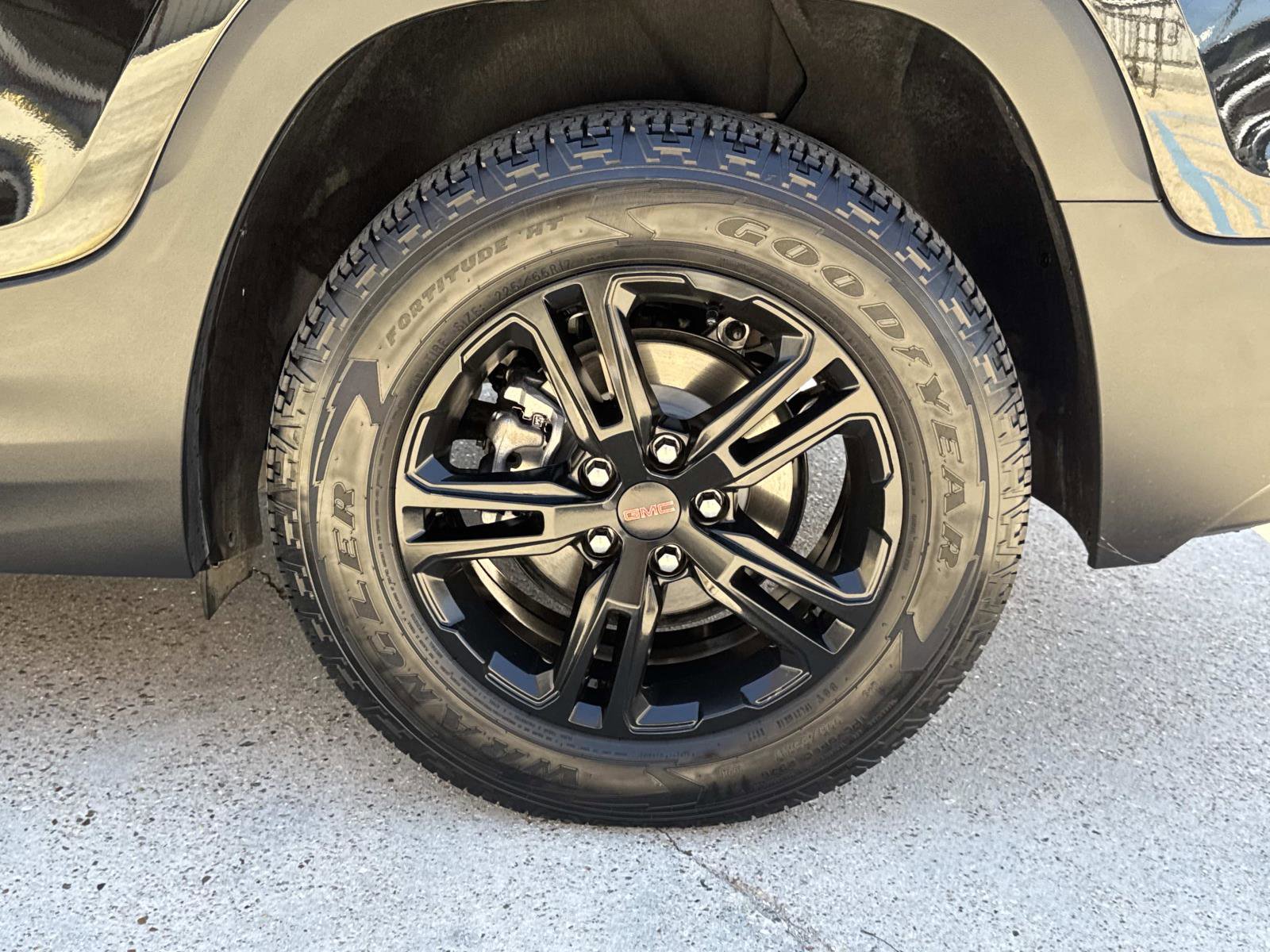 Used 2022 GMC Terrain AT4 w/ LPO, Floor Liner Package image 4