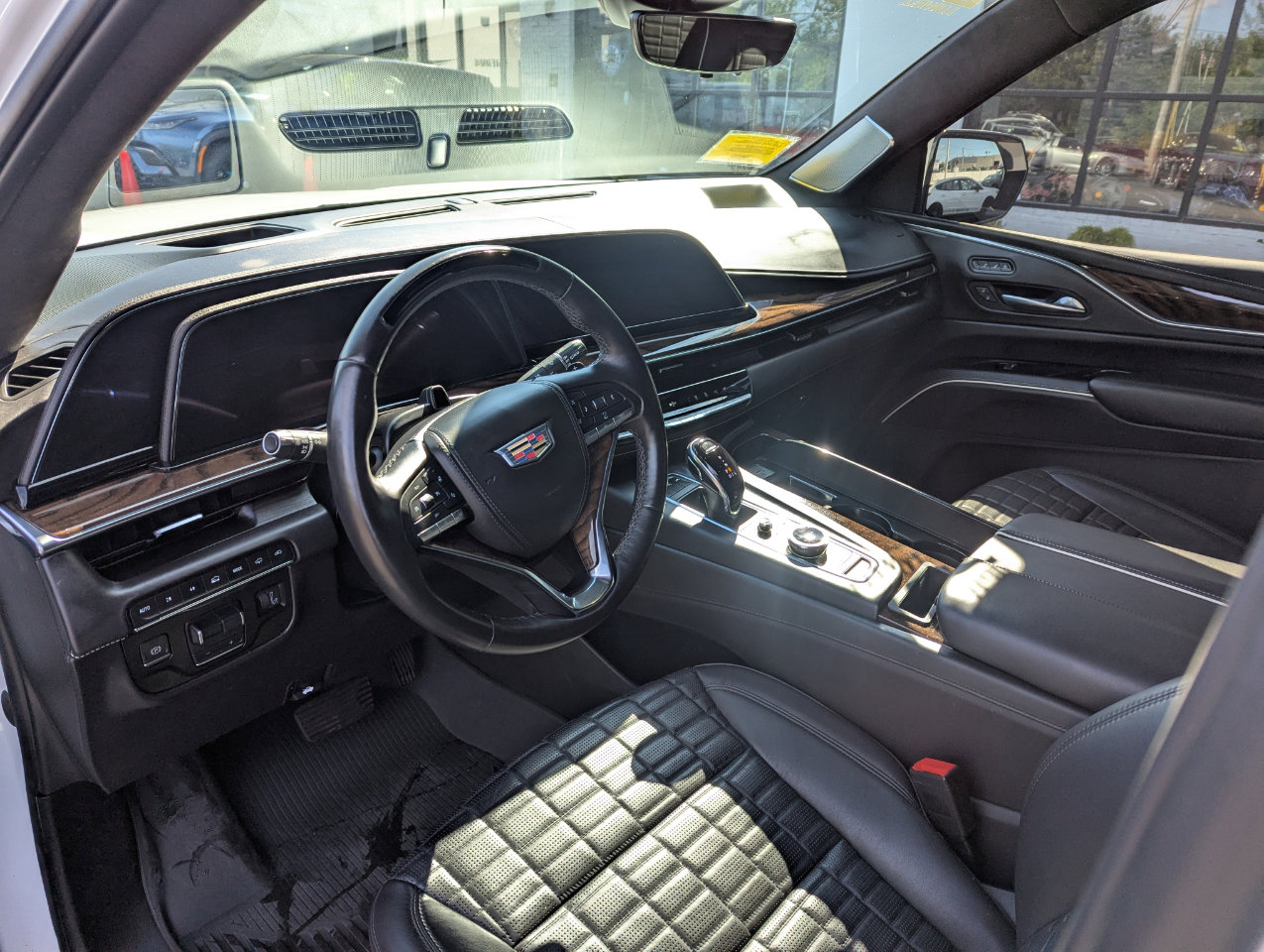 Used 2022 Cadillac Escalade ESV Sport Platinum AWD/4WD image 13