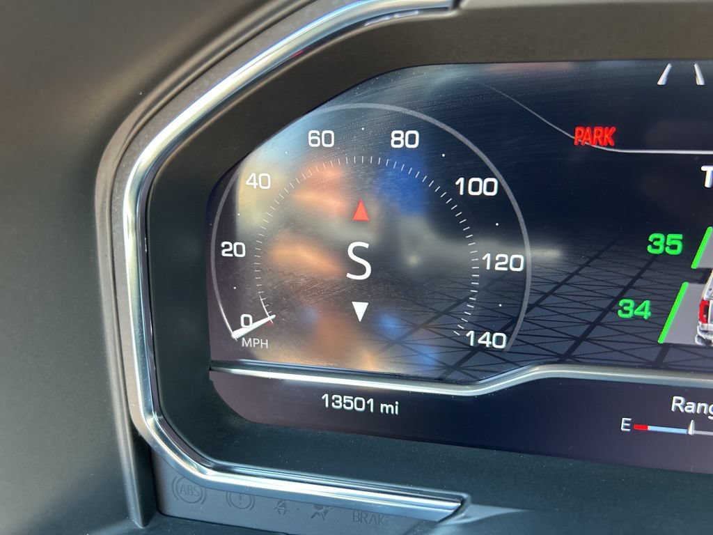 Used 2025 GMC Sierra 1500 AT4 AWD/4WD image 3