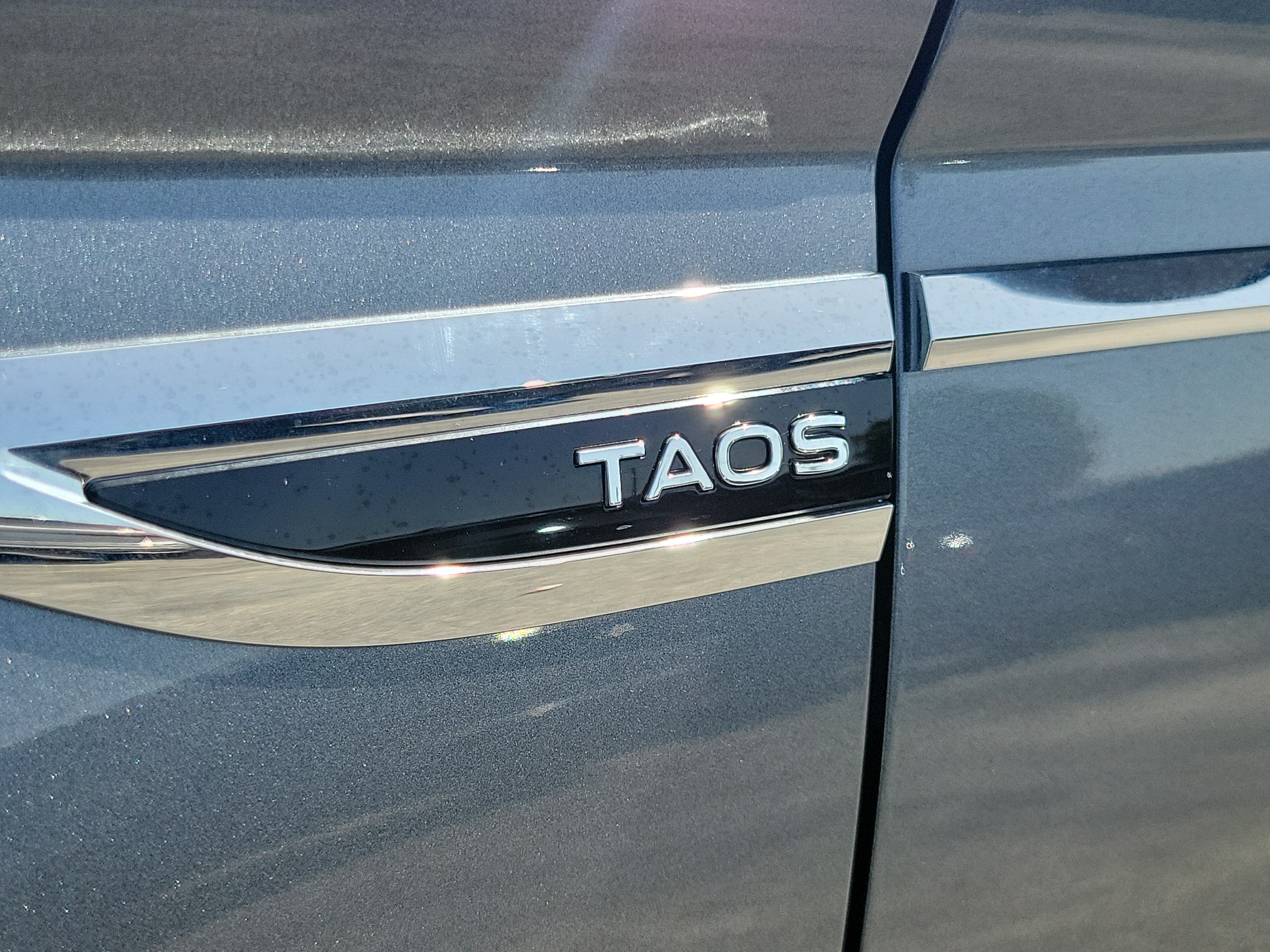 Used 2023 Volkswagen Taos S FWD image 11