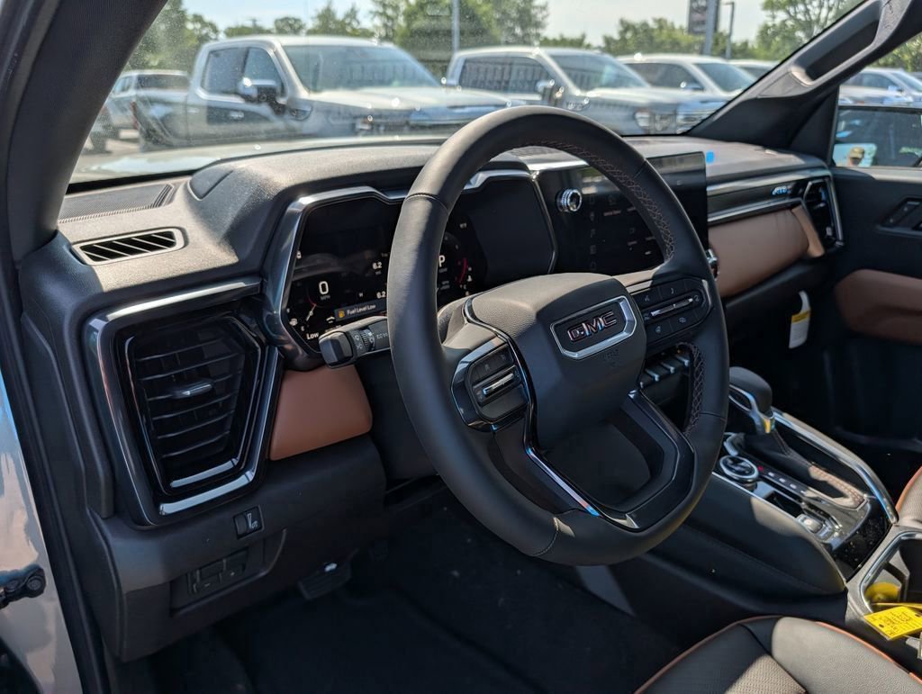 New 2026 GMC Canyon AT4 w/ Technology Plus Package AWD/4WD image 9