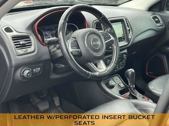 Used 2018 Jeep Compass Trailhawk w/ Leather Interior Group AWD/4WD image 15