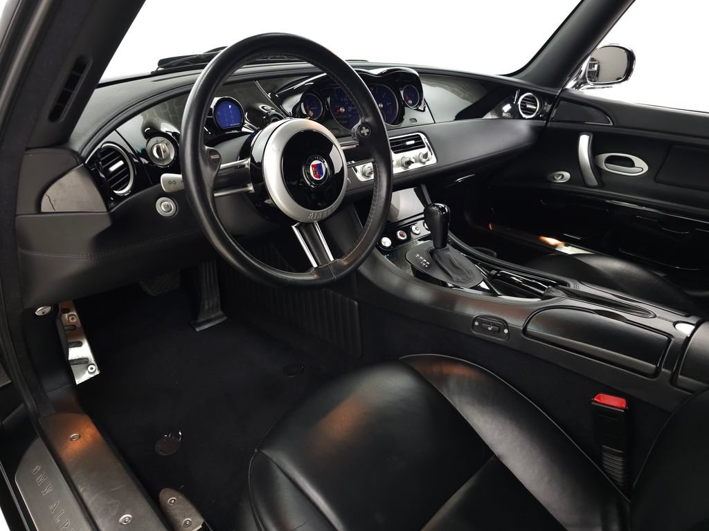 Used 2003 BMW Z8 RWD image 13