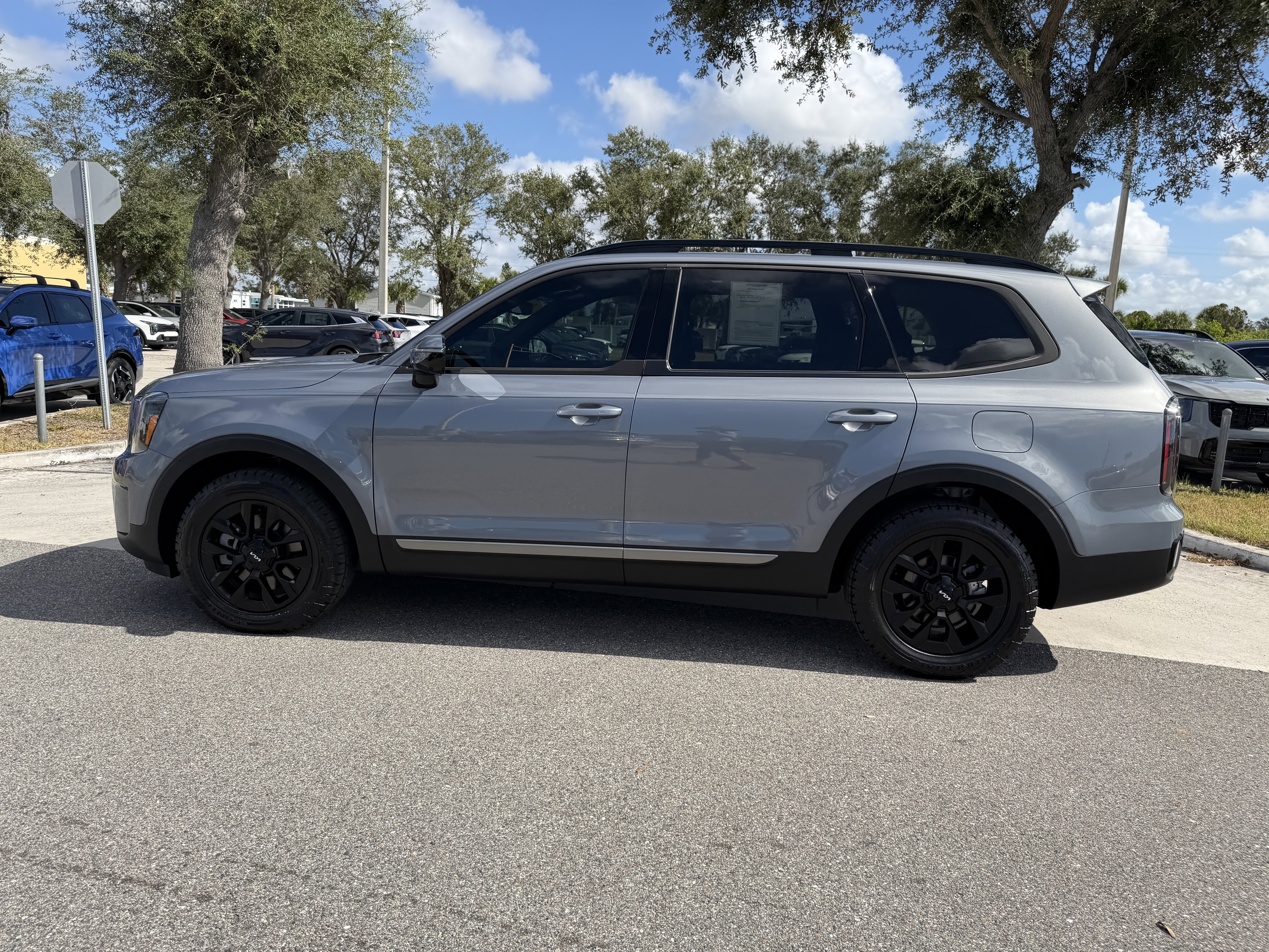 Used 2023 Kia Telluride SX Prestige X-Pro image 7