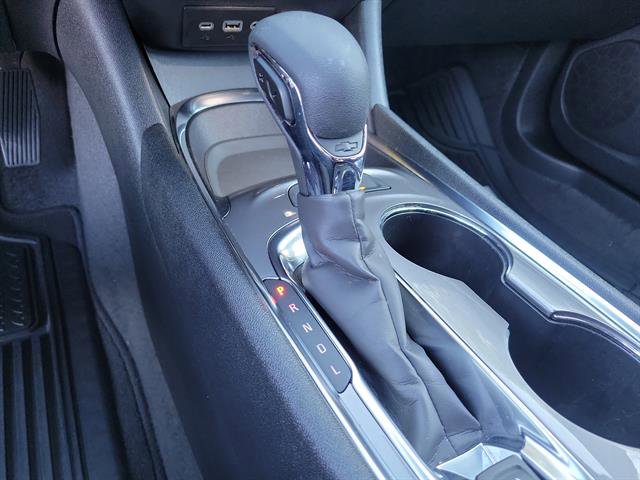 Used 2025 Chevrolet Malibu LT image 16