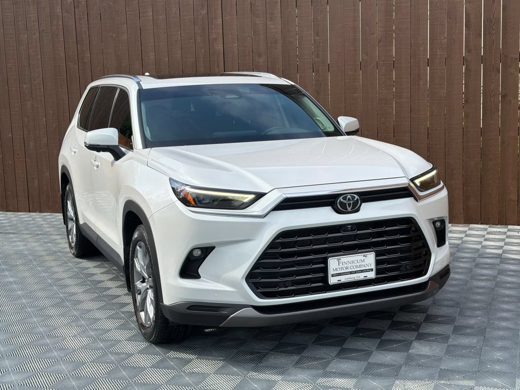 Used 2024 Toyota Grand Highlander FWD image 13