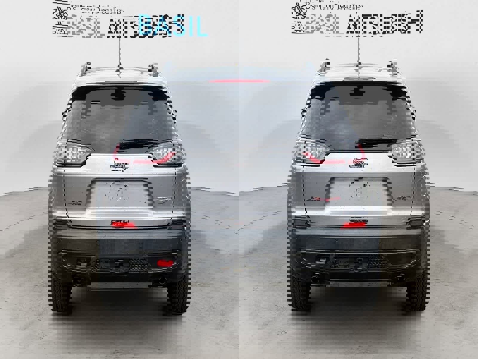 Used 2022 Jeep Cherokee Trailhawk w/ Trailhawk Elite Value Package image 4