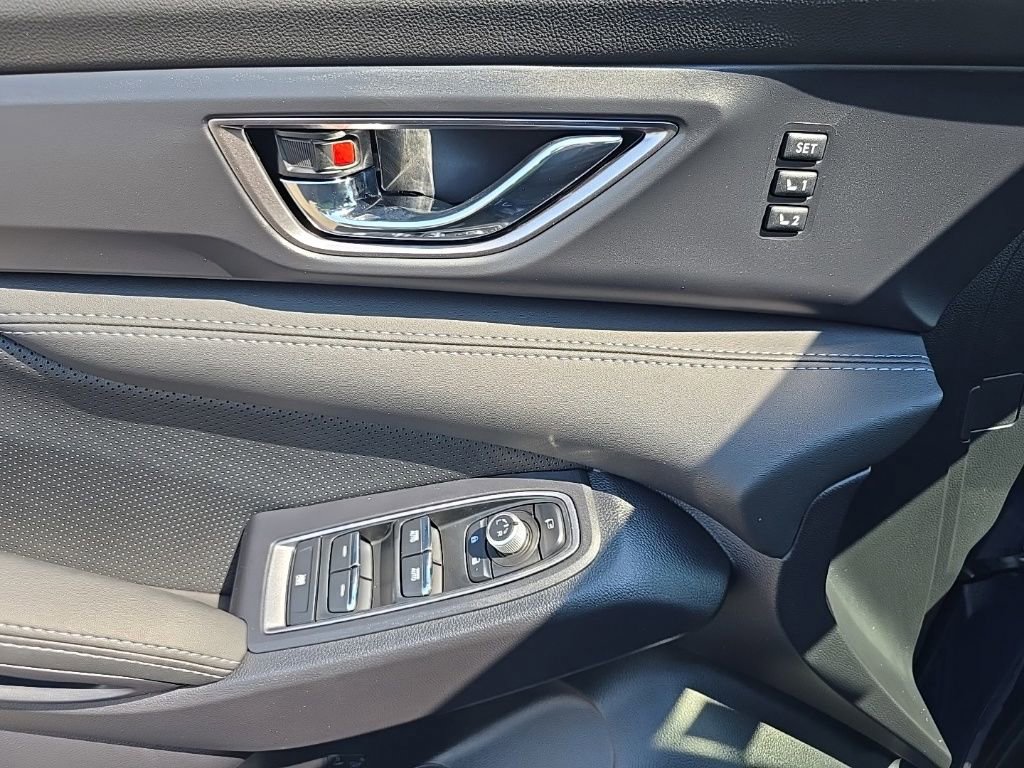New 2025 Subaru Ascent Limited w/ Popular Package #2 image 18