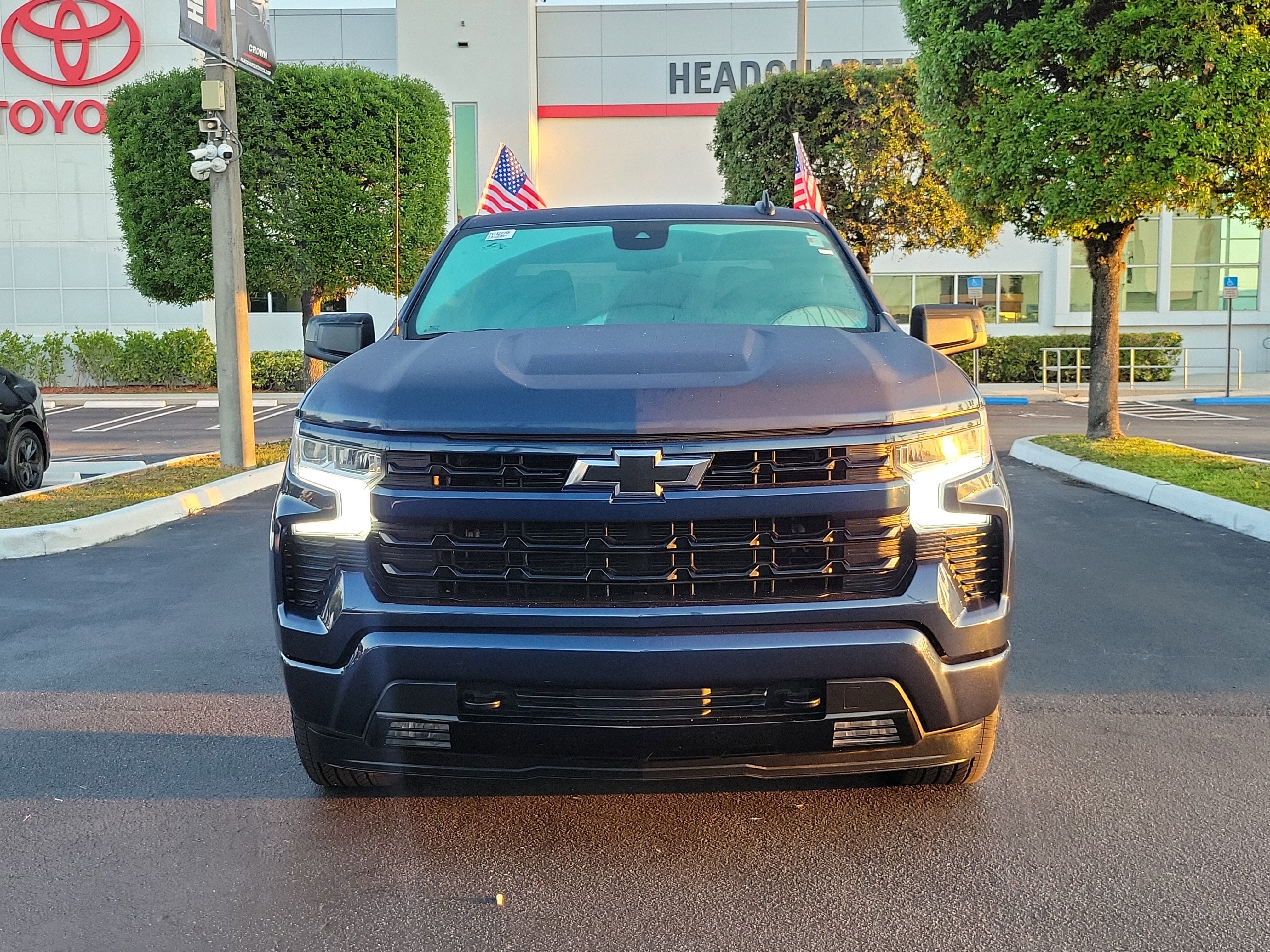 Used 2022 Chevrolet Silverado 1500 RST image 4