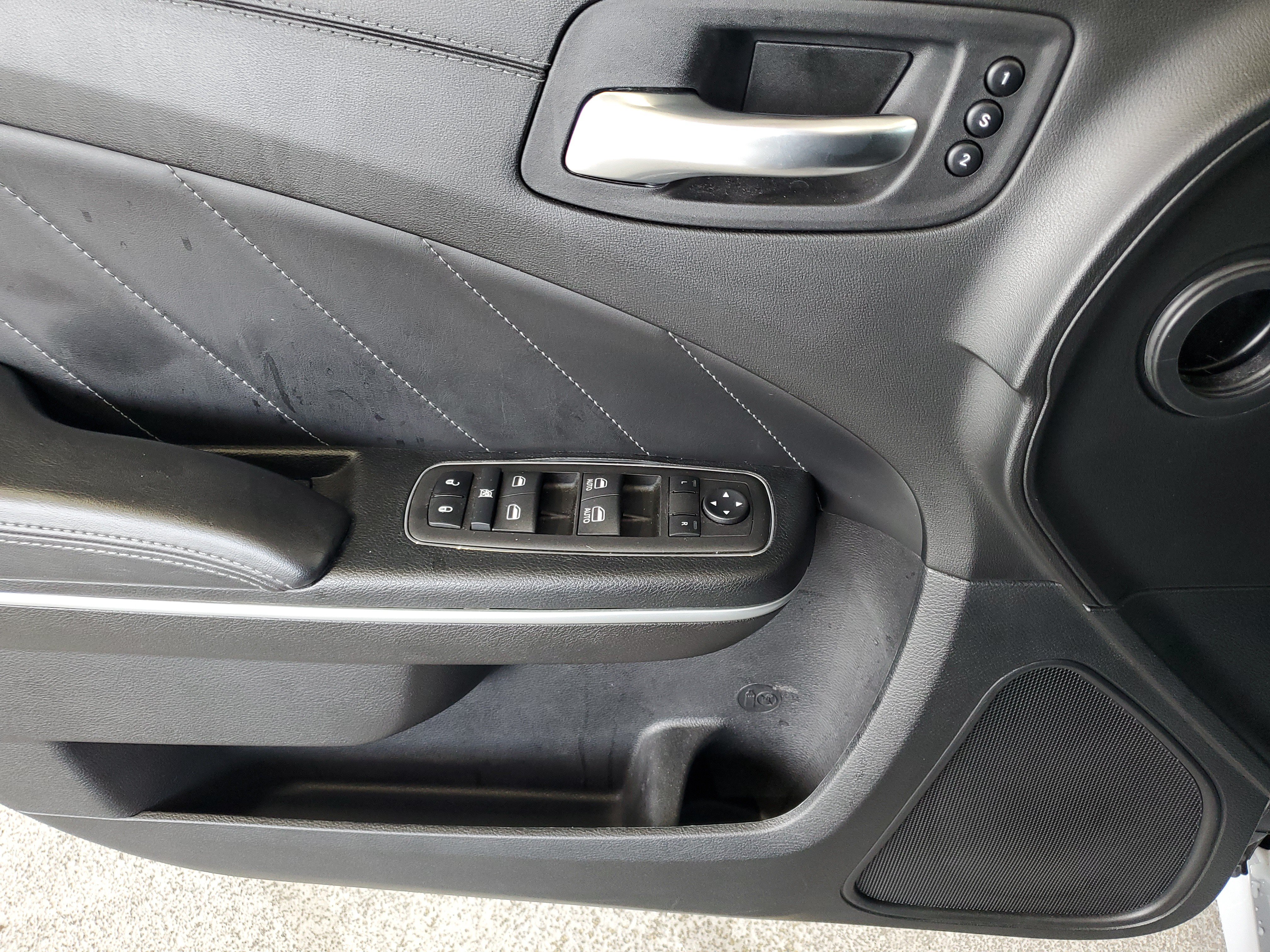 Used 2022 Dodge Charger Scat Pack RWD image 15