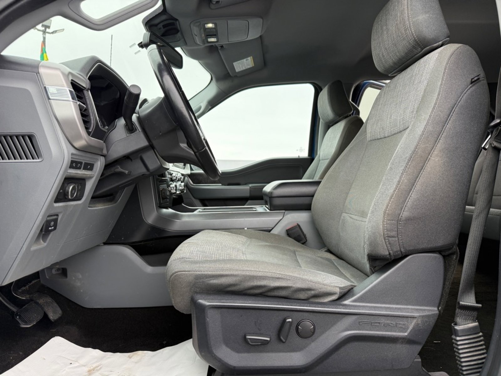 Used 2022 Ford F150 XLT w/ Equipment Group 302A High image 10