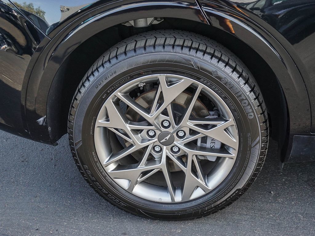 Used 2025 Genesis GV70 2.5T AWD/4WD image 9