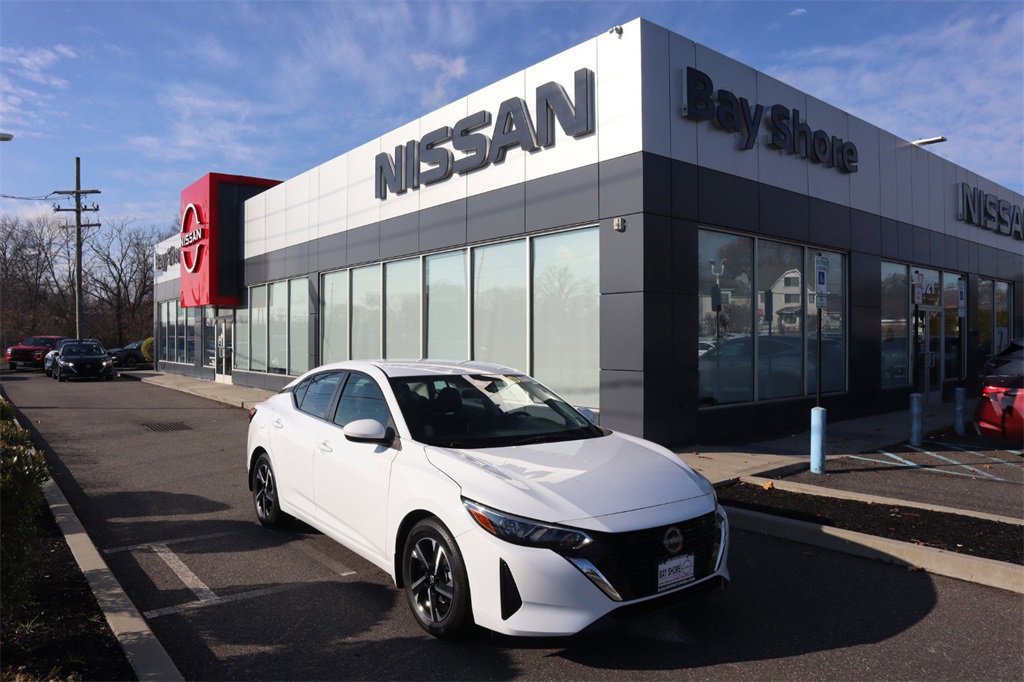 Certified 2025 Nissan Sentra SV image 3