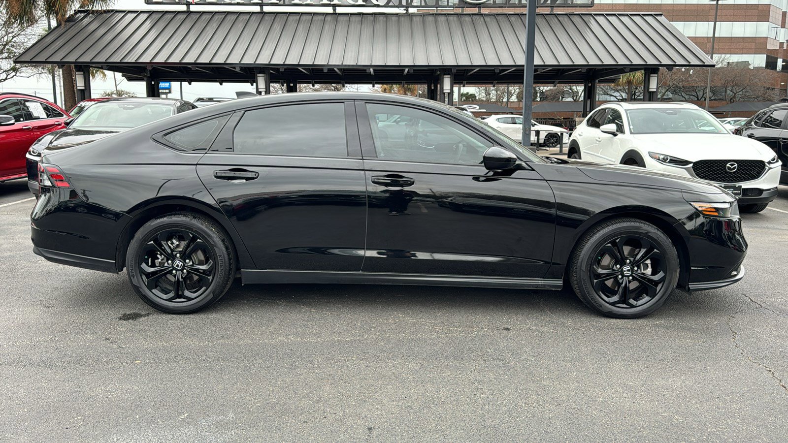 Used 2025 Honda Accord SE image 9