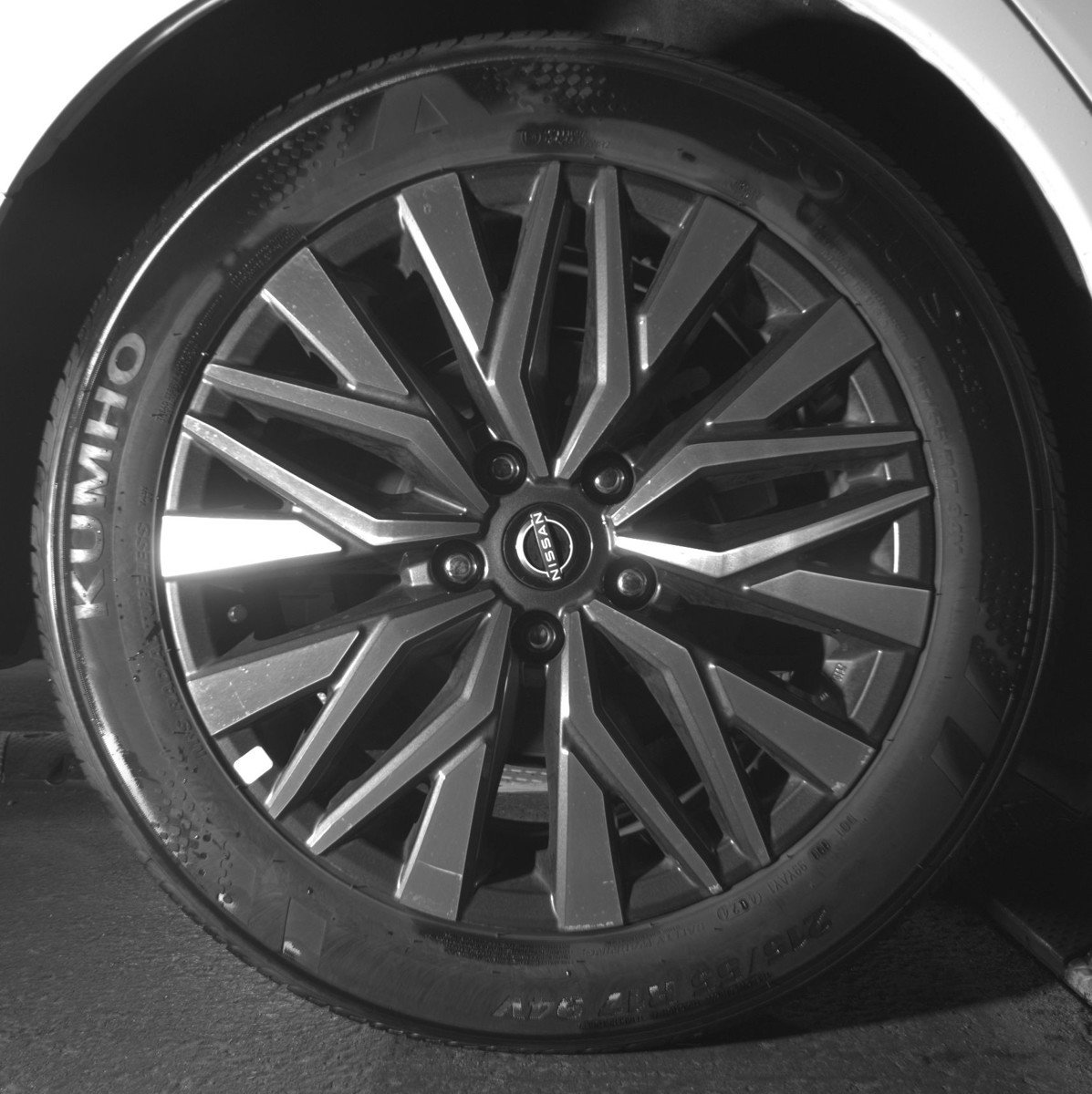 Used 2025 Nissan Altima 2.5 SV FWD image 15