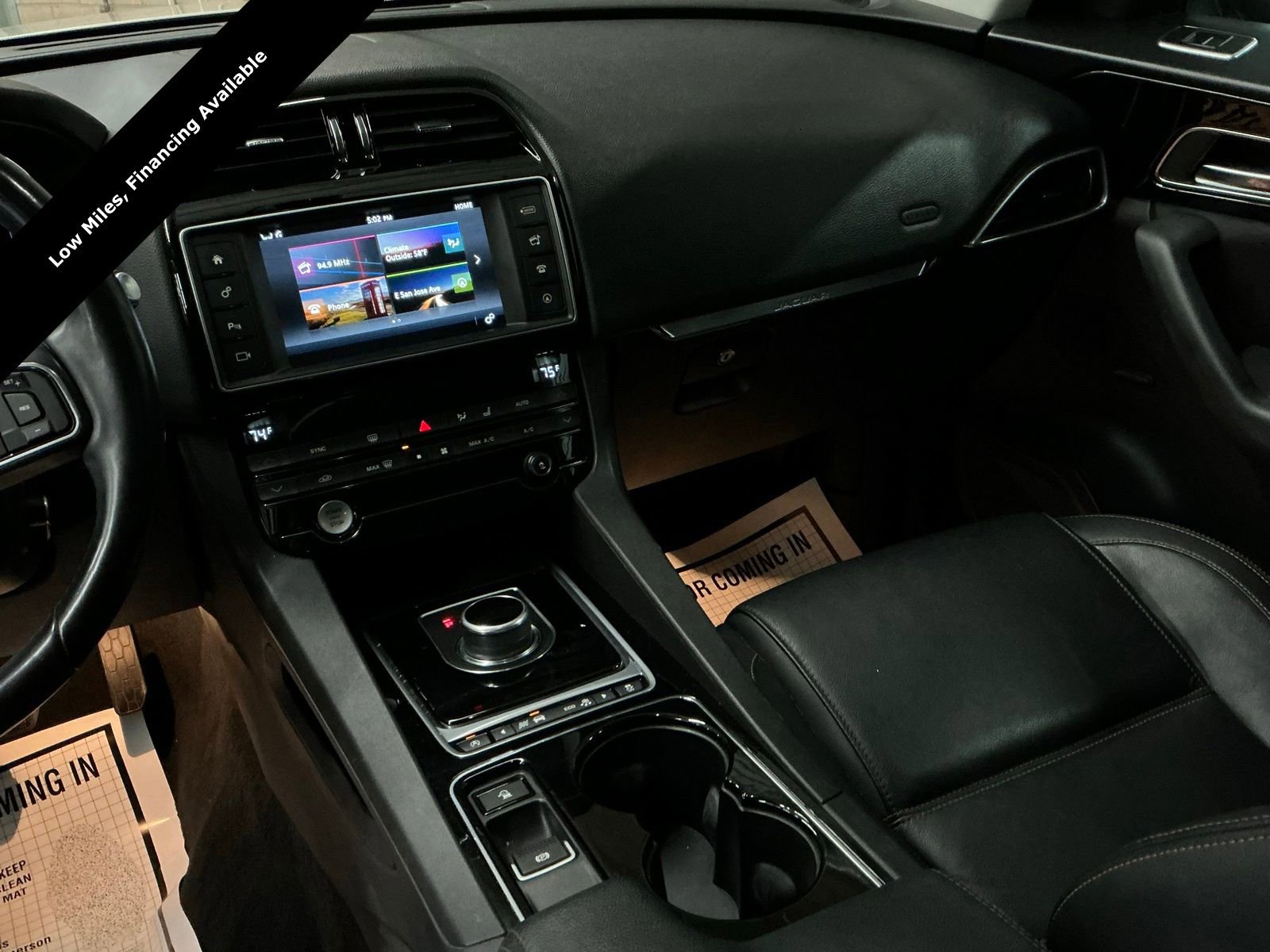 Used 2017 Jaguar F-PACE Prestige image 22