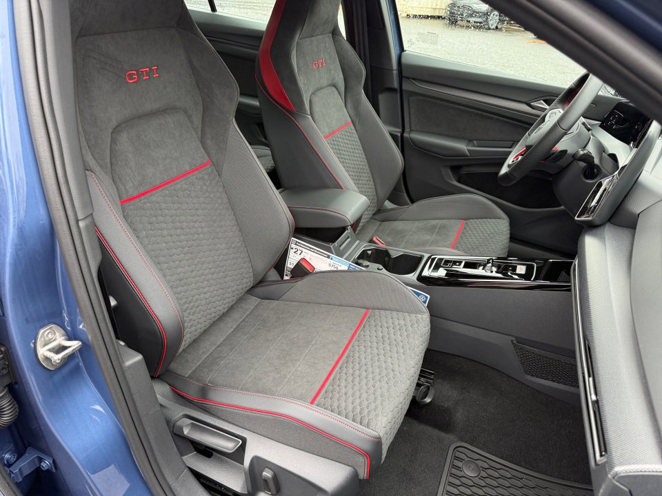 New 2026 Volkswagen Golf SE image 28