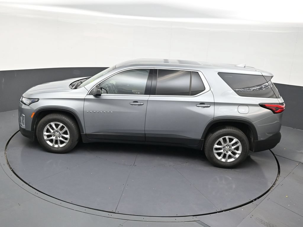 Used 2023 Chevrolet Traverse LS FWD image 13