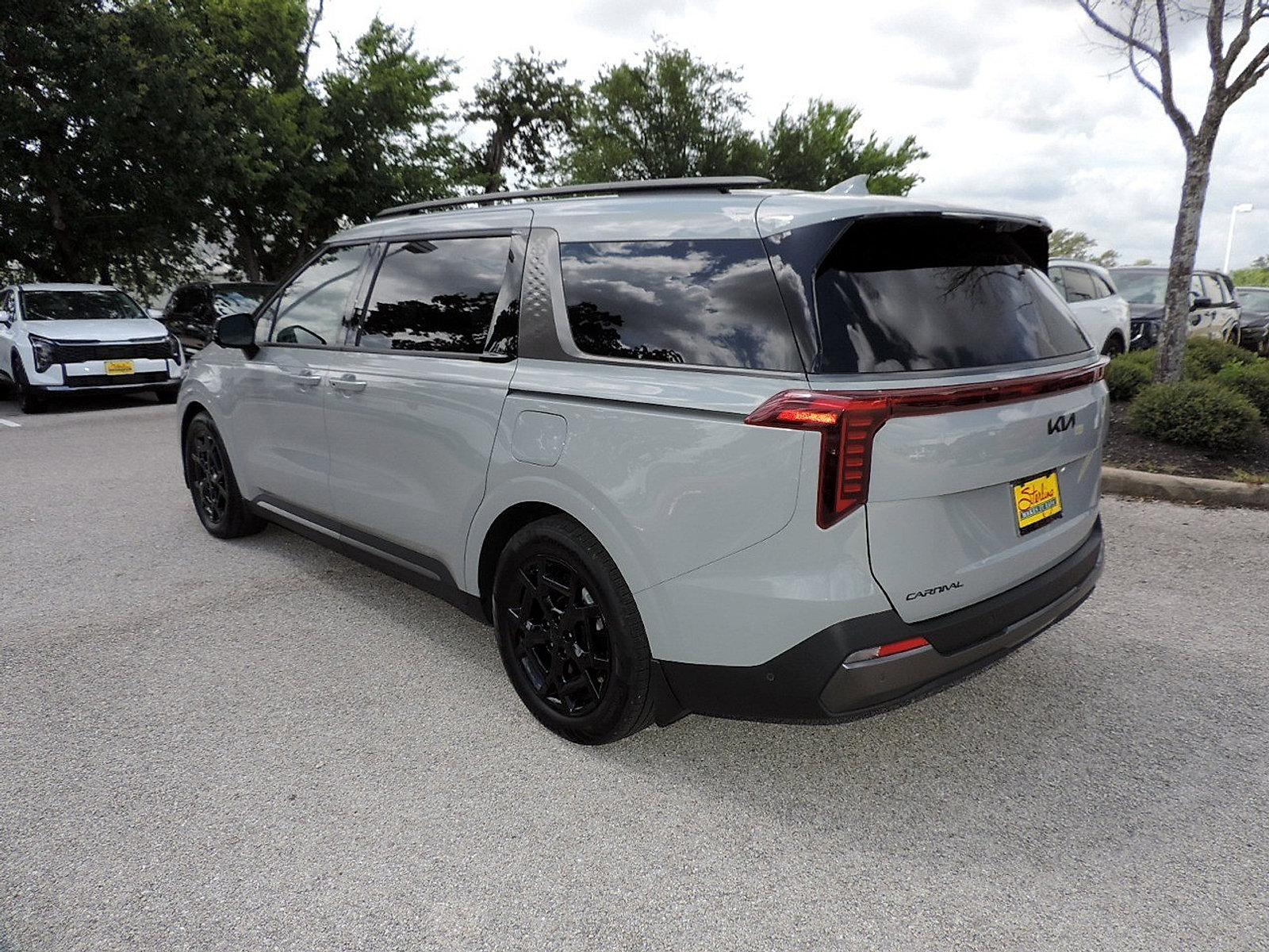 Used 2026 Kia Carnival SX Prestige FWD image 7
