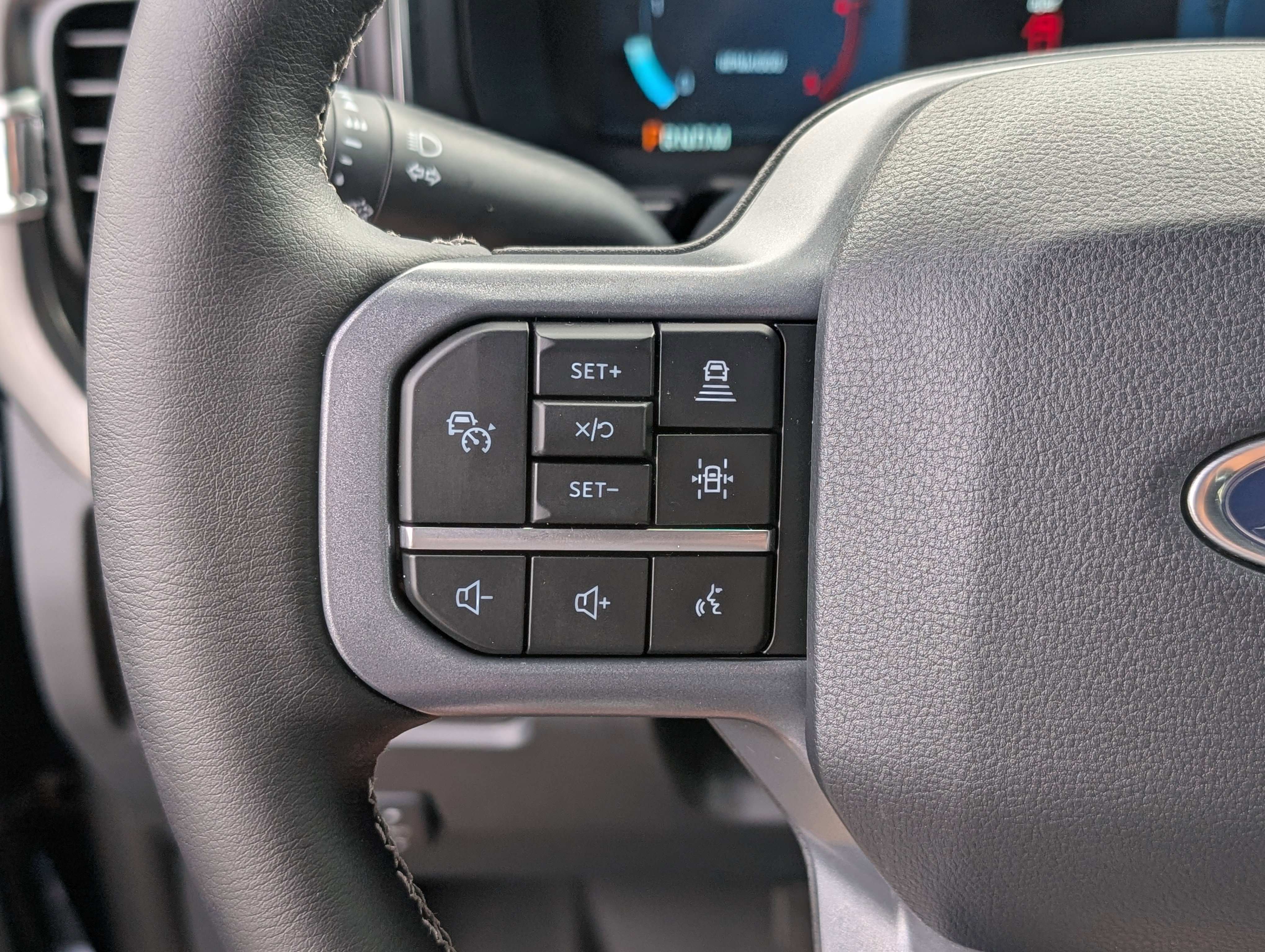 New 2026 Ford F350 Lariat w/ Black Appearance Package image 22