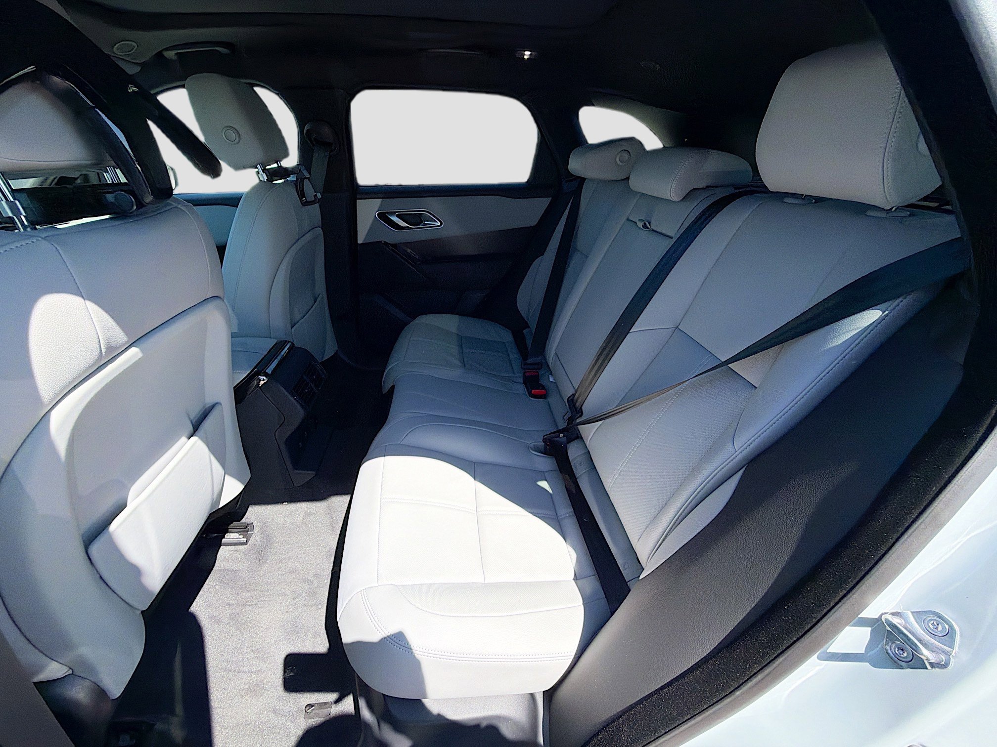 New 2026 Land Rover Range Rover Velar Dynamic SE image 20