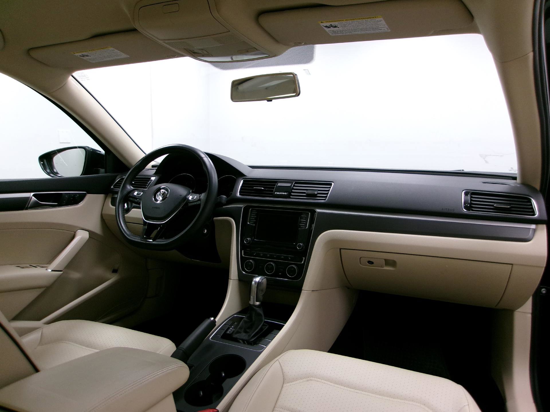 Used 2018 Volkswagen Passat 2.0T S image 3