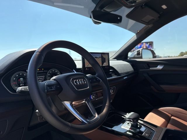 Used 2025 Audi Q5 2.0T Premium Plus w/ Premium Plus Package image 13