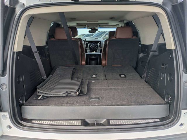 Used 2017 Cadillac Escalade Luxury RWD image 11
