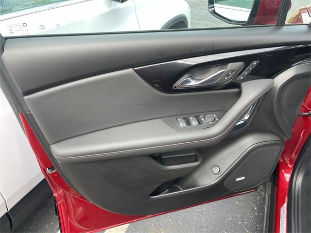 Used 2023 Chevrolet Blazer RS w/ Enhanced Convenience Package image 8