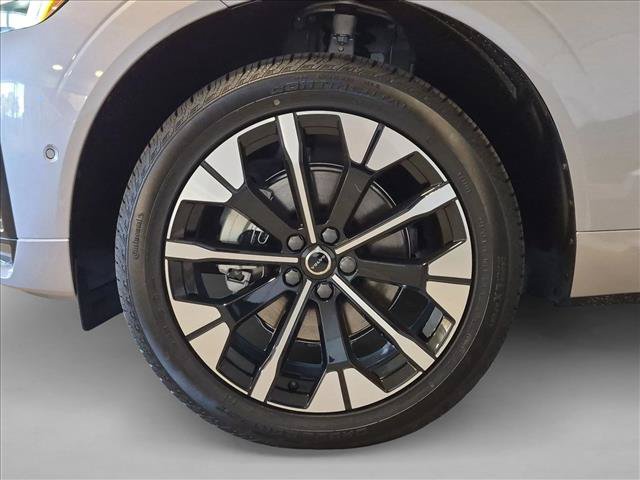 New 2026 Volvo XC60 B5 Plus w/ Protection Package Premier AWD/4WD image 10