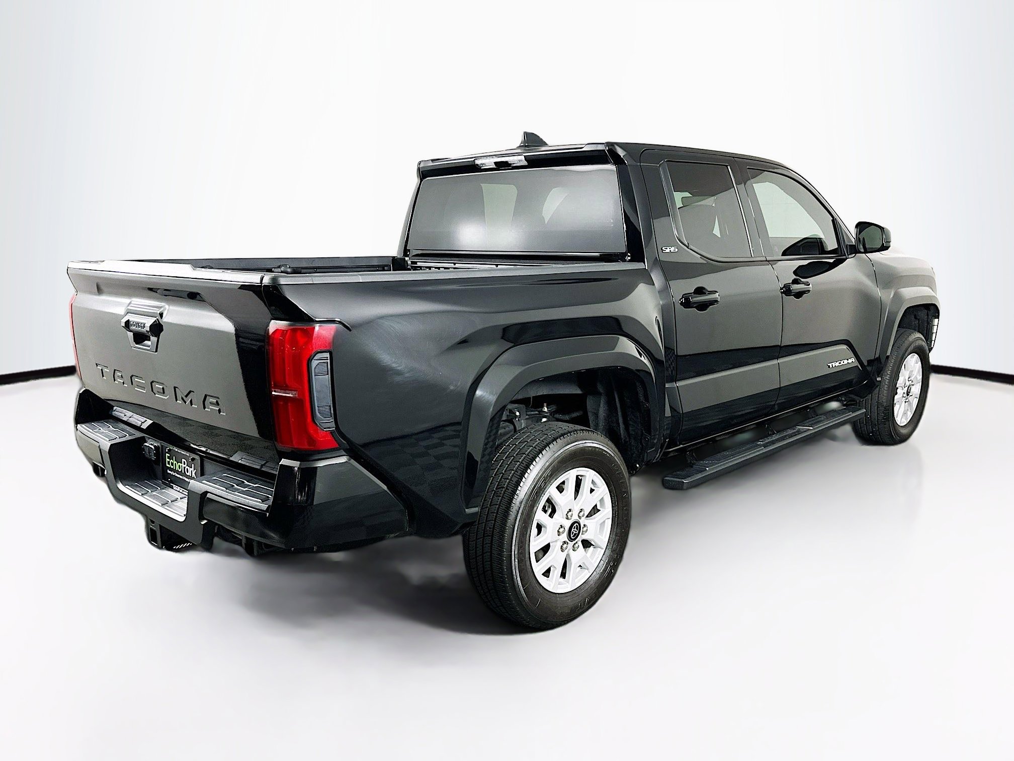 Used 2025 Toyota Tacoma SR5 RWD image 9