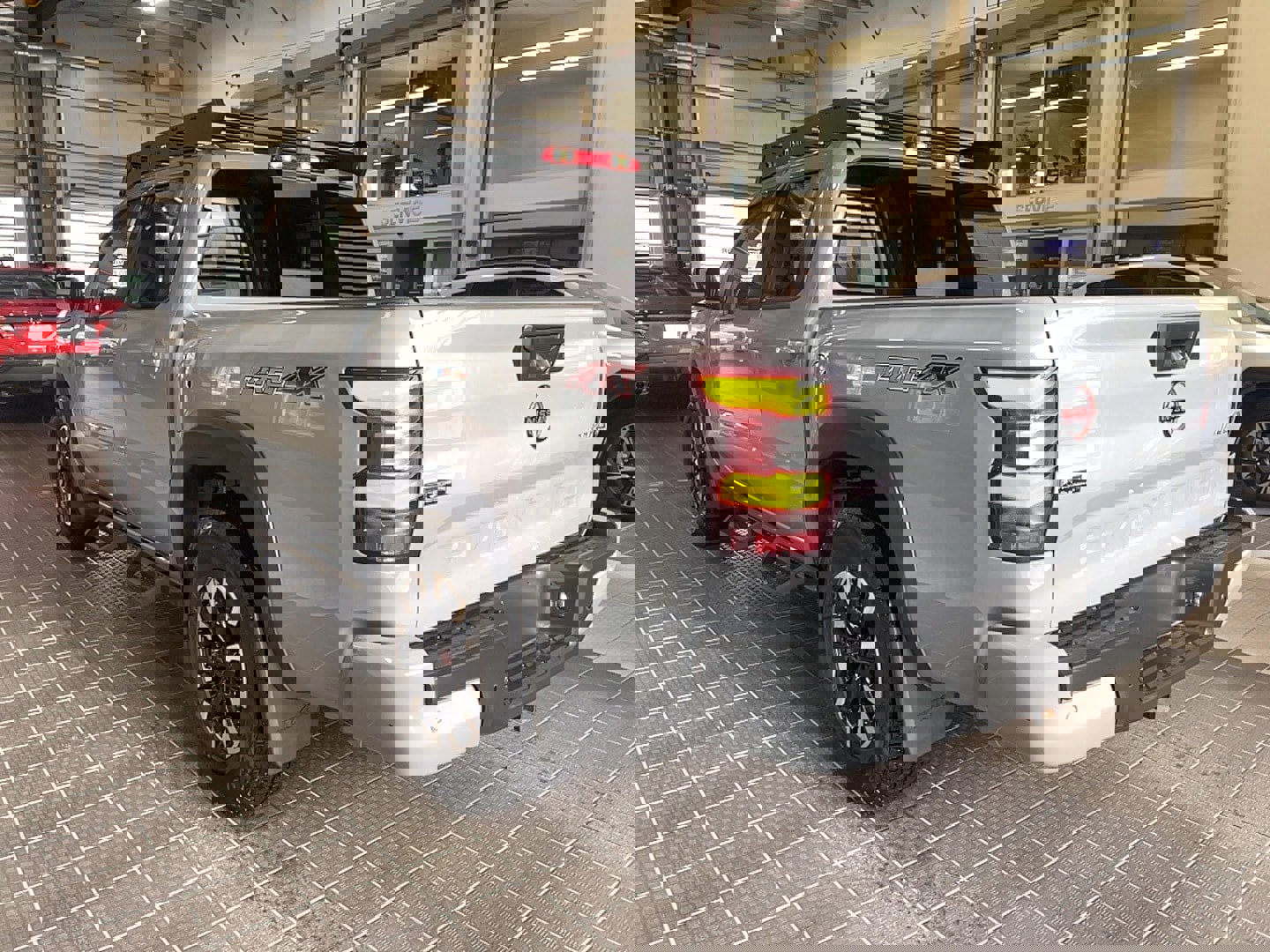 Used 2023 Nissan Frontier PRO-4X w/ Technology Package image 22