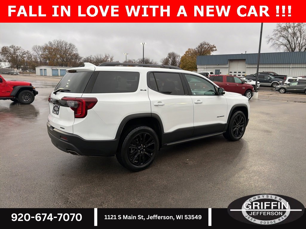 Used 2023 GMC Acadia SLE w/ Driver Convenience Package image 7