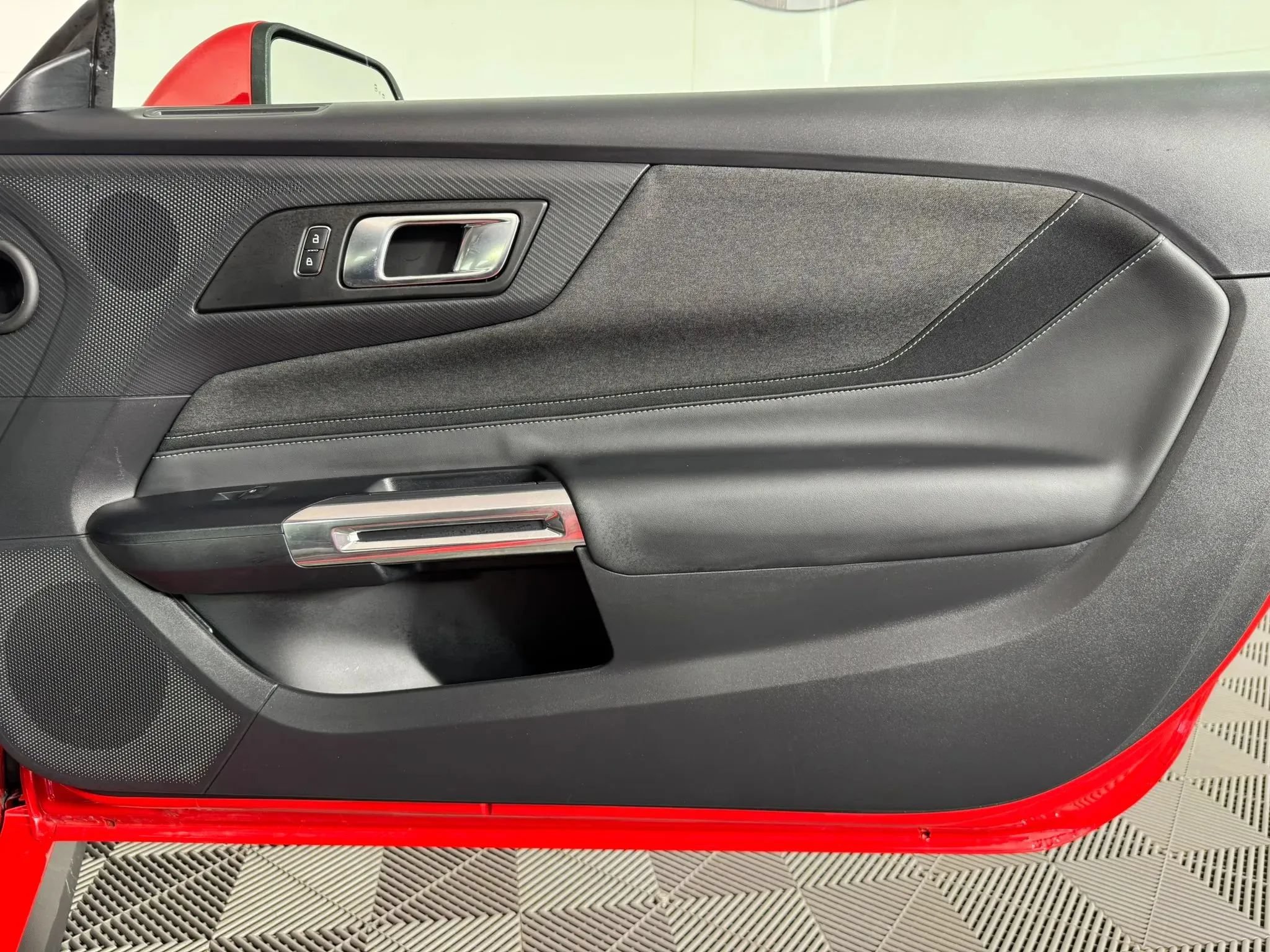 Used 2026 Ford Mustang Coupe RWD image 35