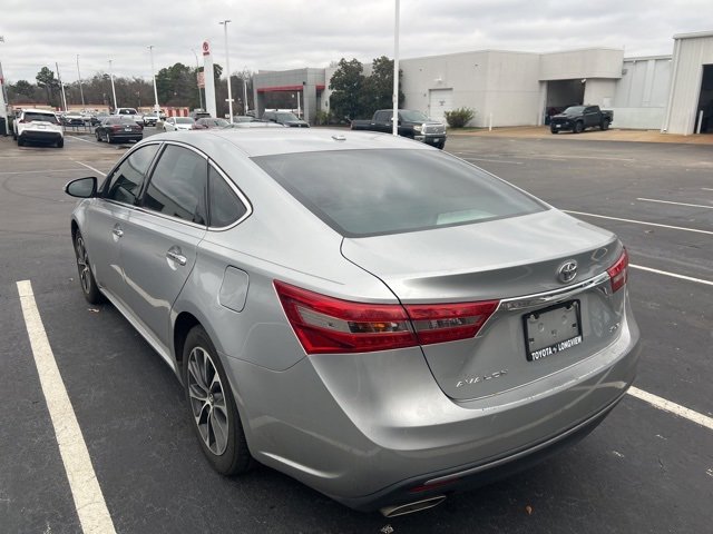 Used 2018 Toyota Avalon XLE Premium image 8
