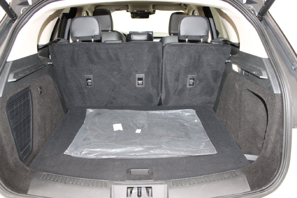 Used 2023 Lincoln Corsair AWD w/ Equipment Group 101A image 27