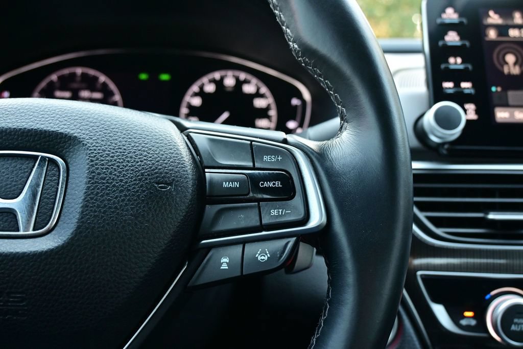 Used 2018 Honda Accord Sport image 29