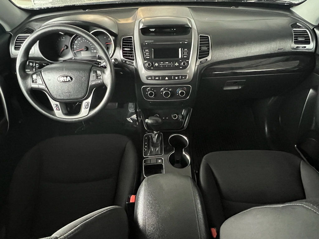 Used 2014 Kia Sorento LX image 12