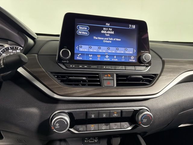 Used 2025 Nissan Altima 2.5 SV image 24