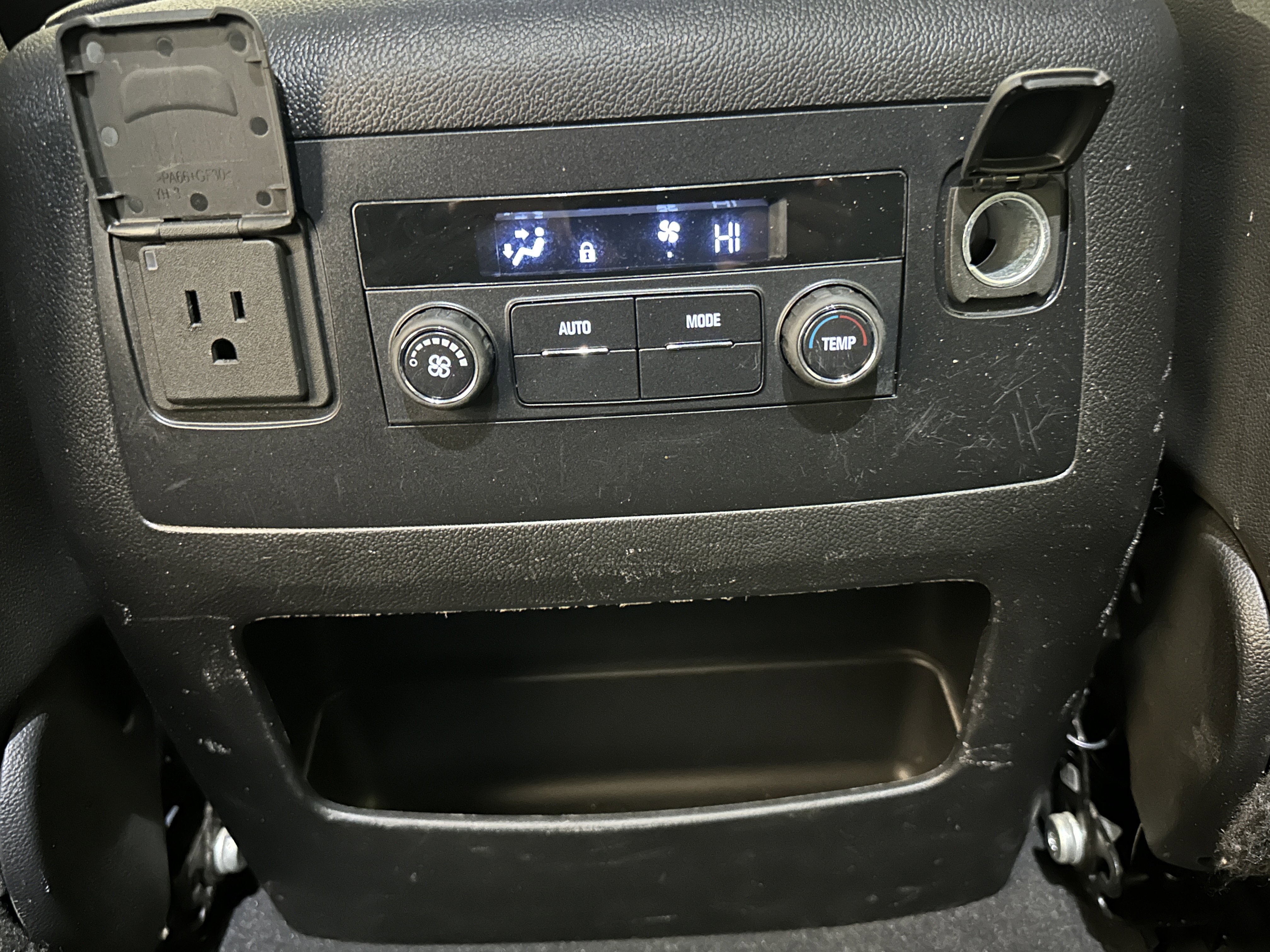 Used 2019 Chevrolet Tahoe LT image 22