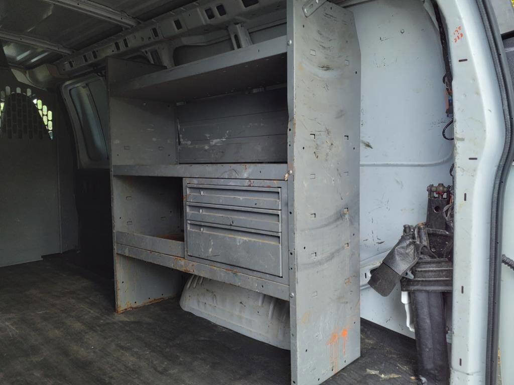 Used 2018 Chevrolet Express 2500 w/ Driver Convenience Package image 12