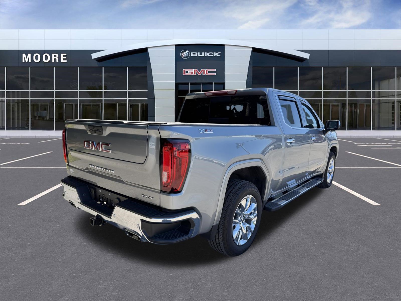 Used 2025 GMC Sierra 1500 SLT w/ SLT Premium Plus Package AWD/4WD image 3