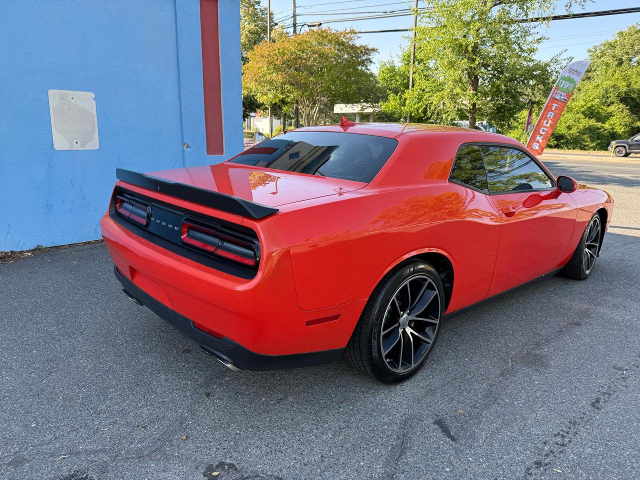 Used 2016 Dodge Challenger R/T Scat Pack RWD image 11