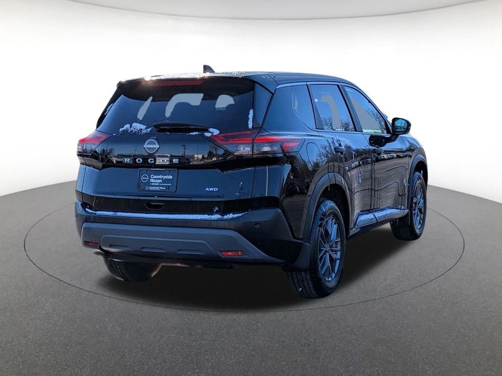 Used 2022 Nissan Rogue S image 5