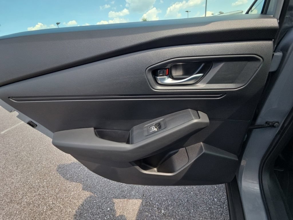 Used 2025 Honda Accord SE image 15
