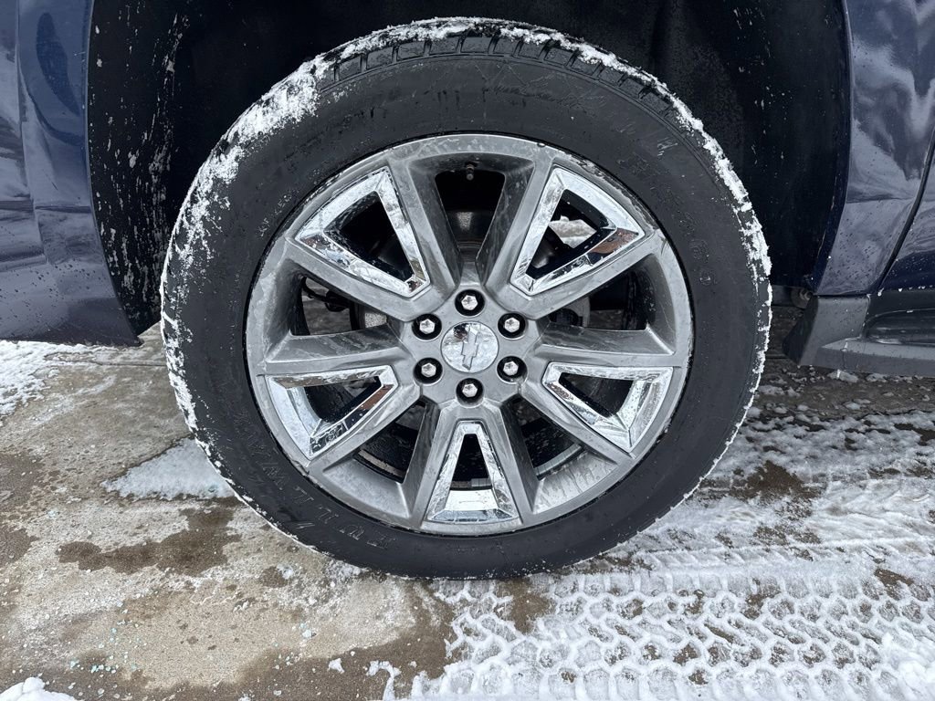 Used 2018 Chevrolet Suburban LT image 49